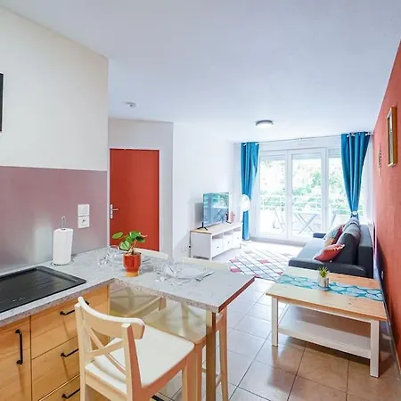 10mn Parking Prive Apartment